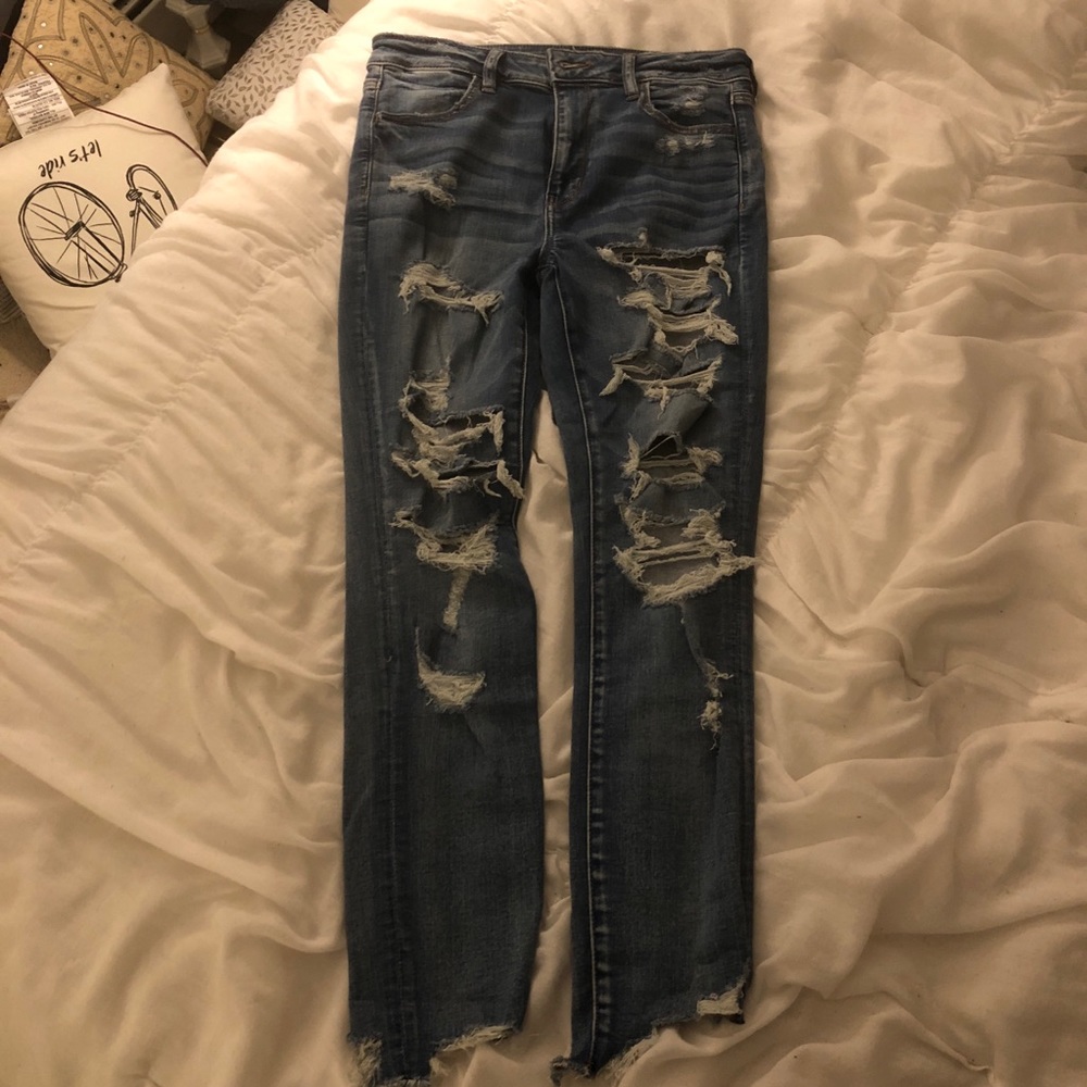 NWOT AE ripped jeans
